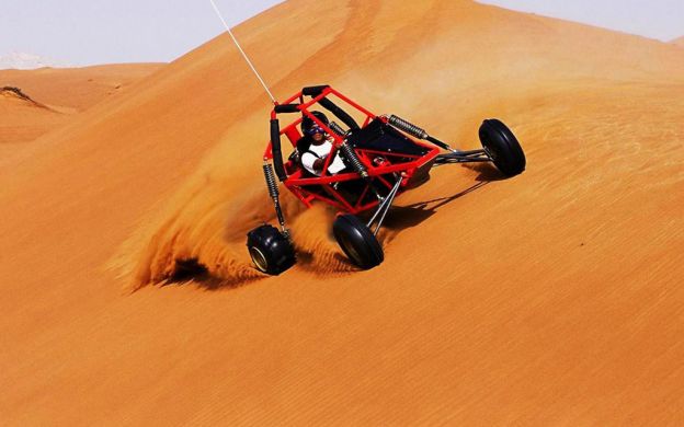 Lái xe Buggy qua sa mạc Dubai